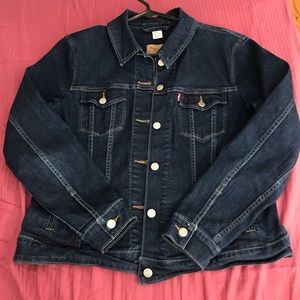 Levi’s Trucker Jacket